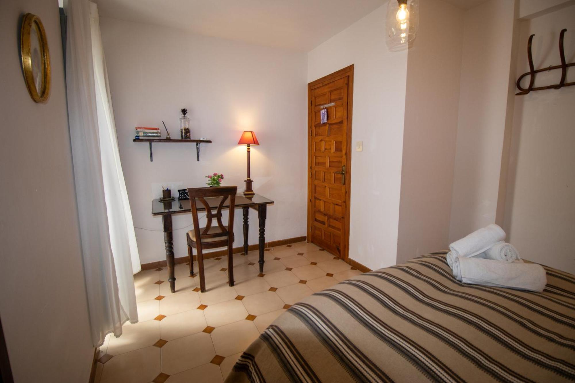La Casa De La Lela Villa Setenil De Las Bodegas Room photo